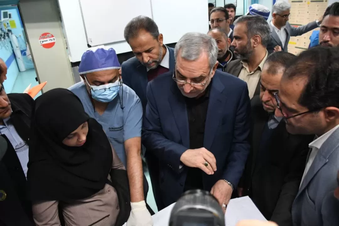 بازدید وزیر بهداشت از بیمارستان‌های بیرجند