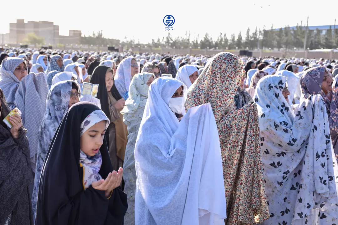 اقامه نماز عید سعید فطر در بیرجند۲