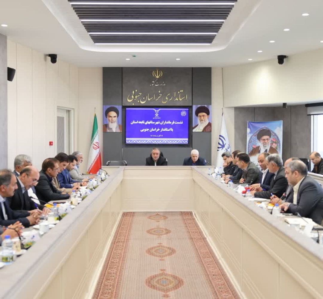 فرمانداران خط‌مقدم حضور و پاسخگویی مردم