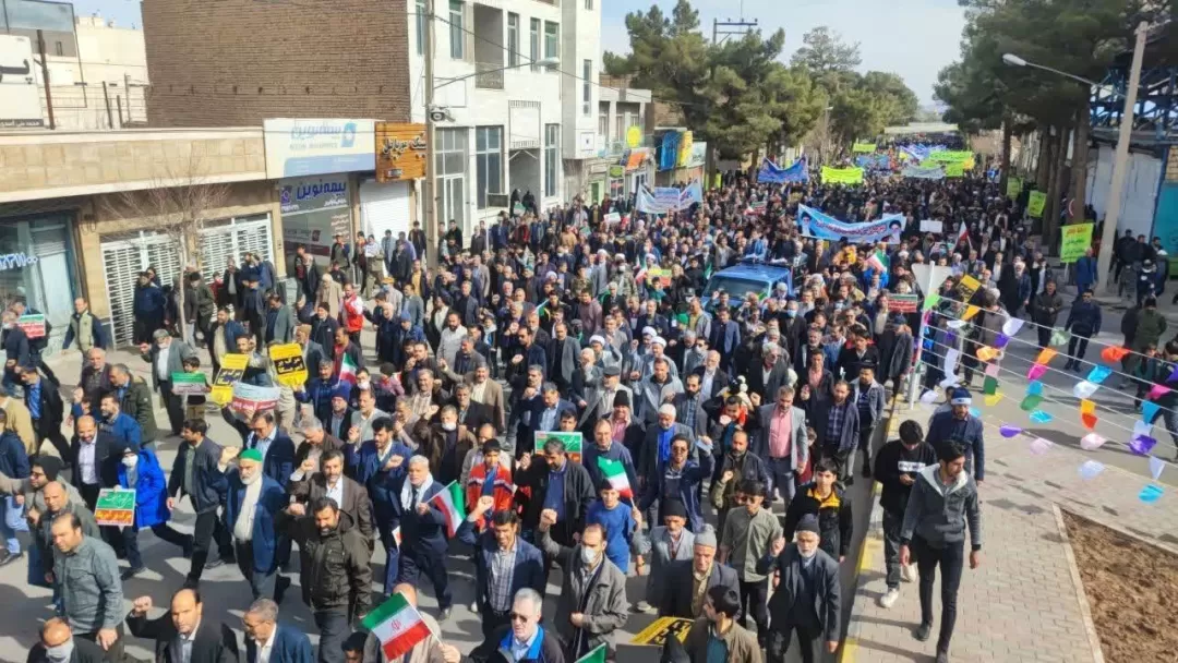 خروش مردم بشرویه و قاین جشن ۴۵سالگی انقلاب