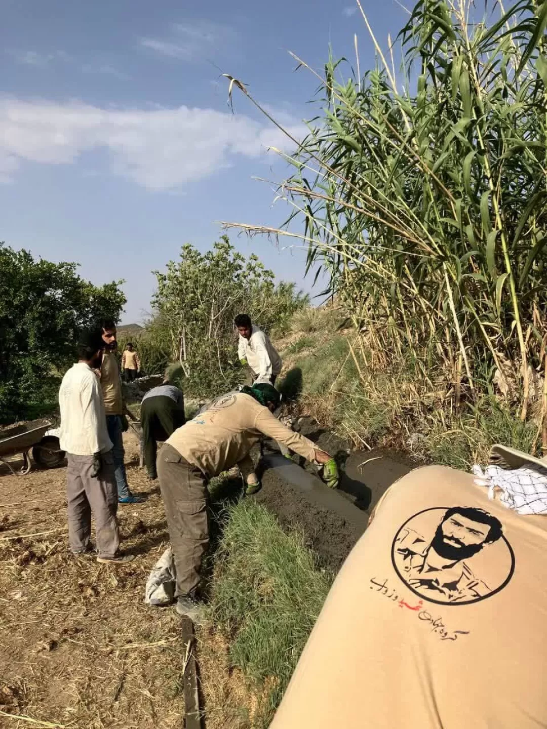 حضور متفاوت بخشدار سرداران در جمع دانشجویان جهادگر