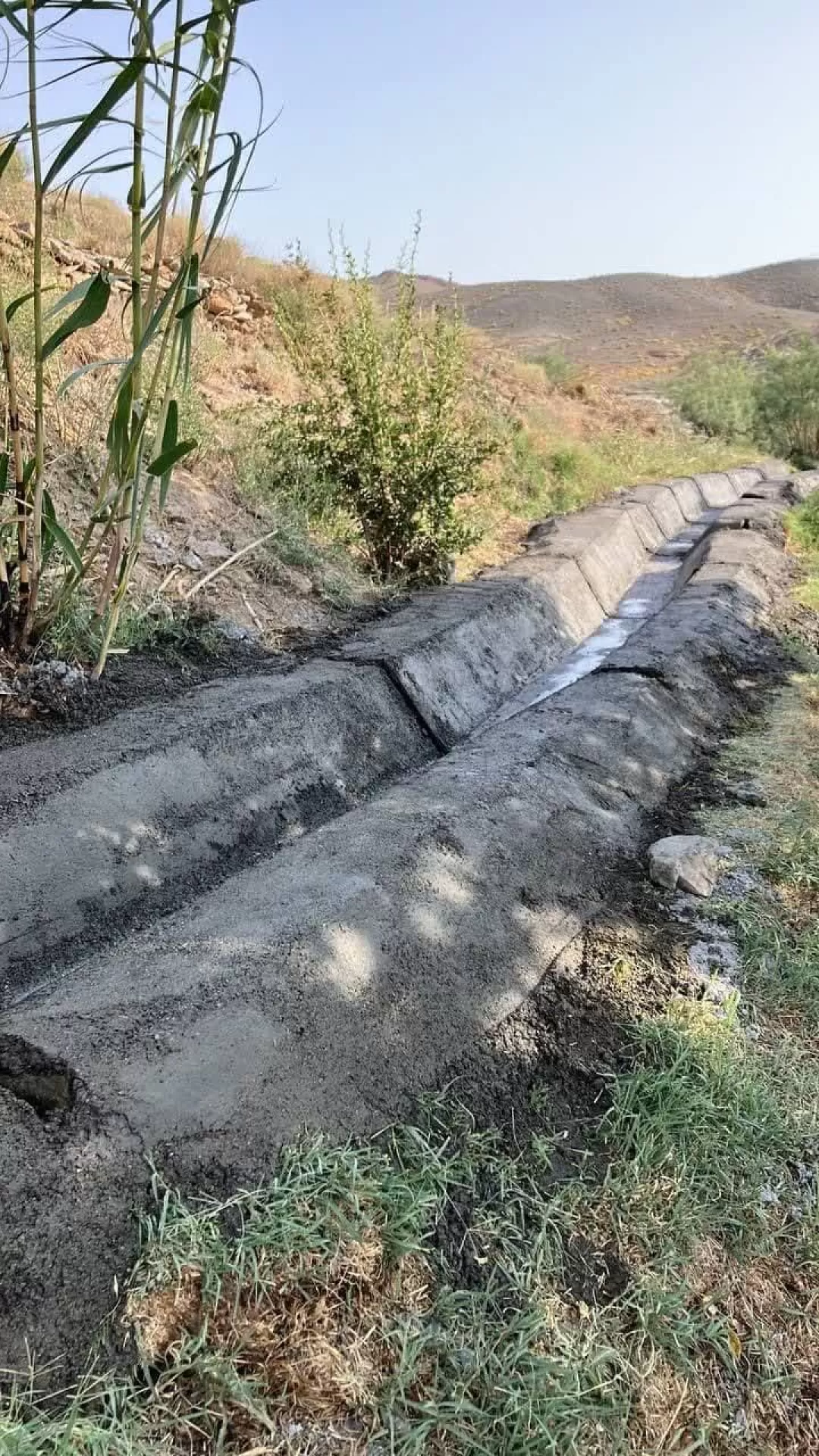 حضور متفاوت بخشدار سرداران در جمع دانشجویان جهادگر